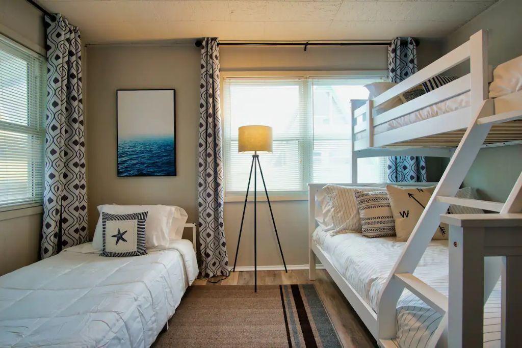 Photo of Bedroom in Surfside Beach