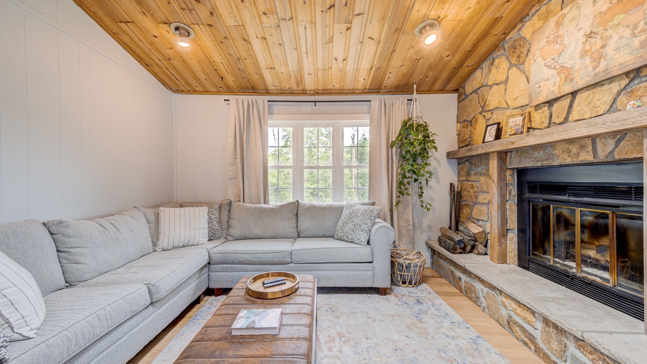 Photo of Livingroom in Harriman