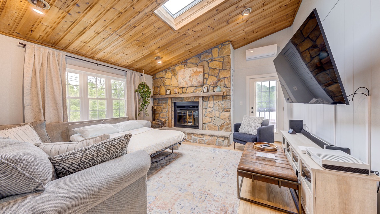 Photo of Livingroom in Harriman