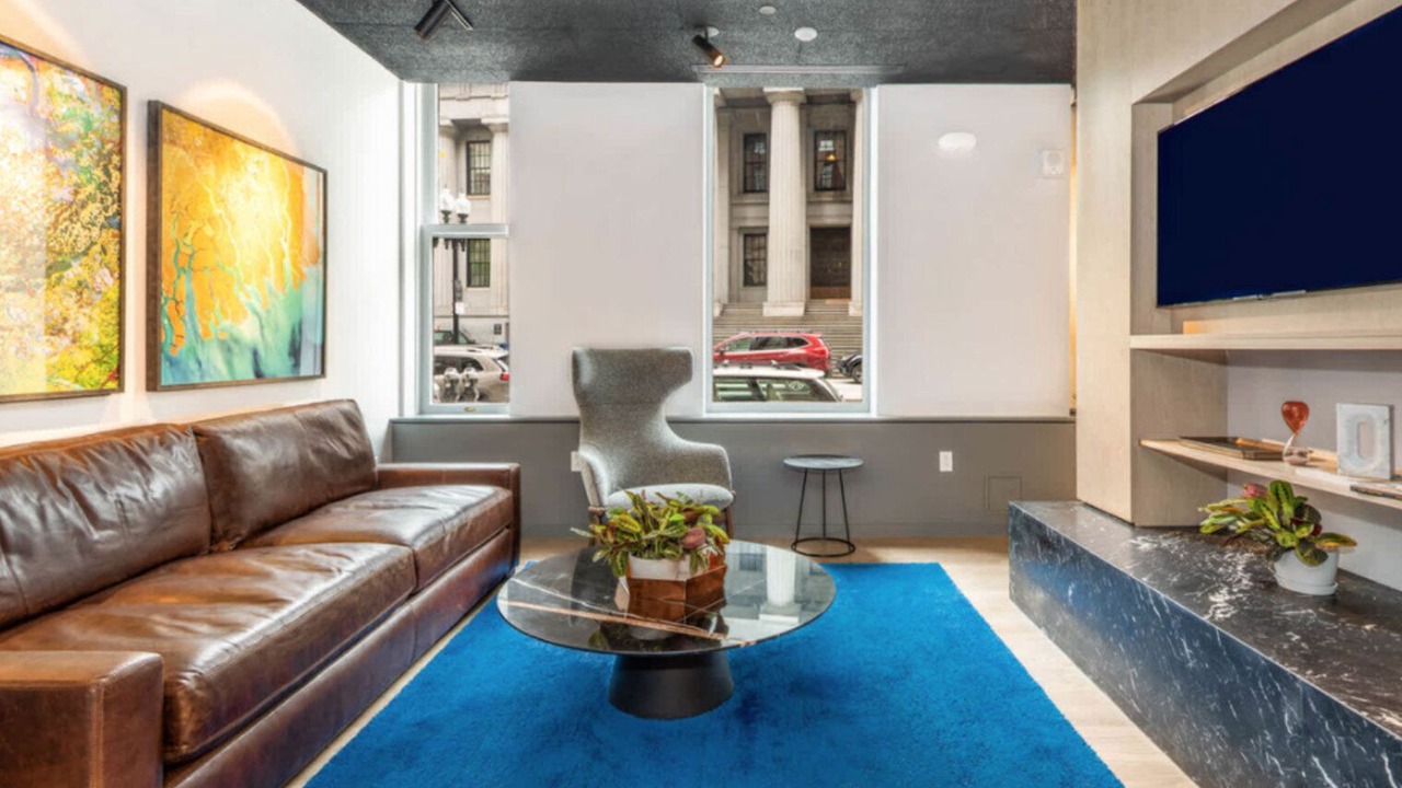 Photo of Livingroom in Downtown Boston