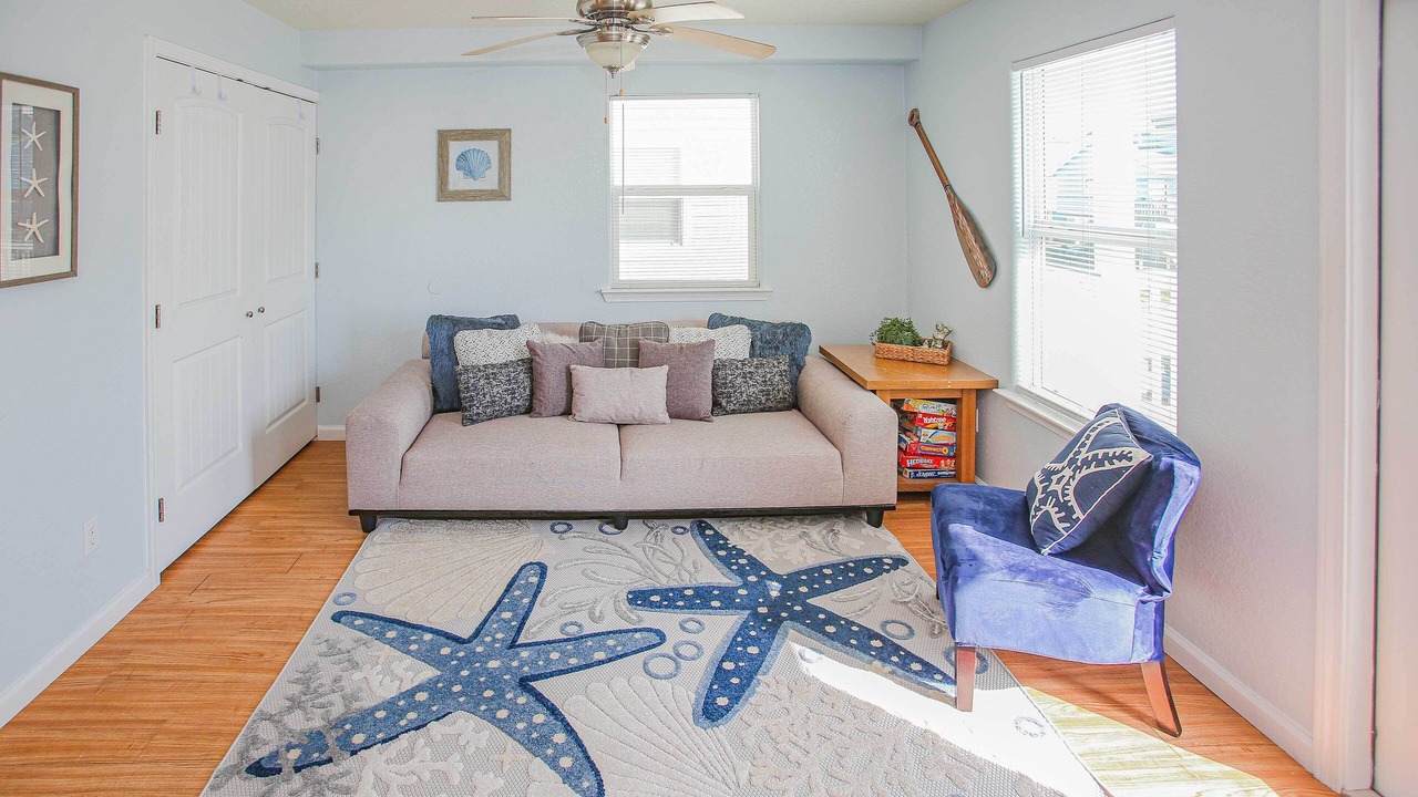 Photo of Livingroom in Surfside Beach