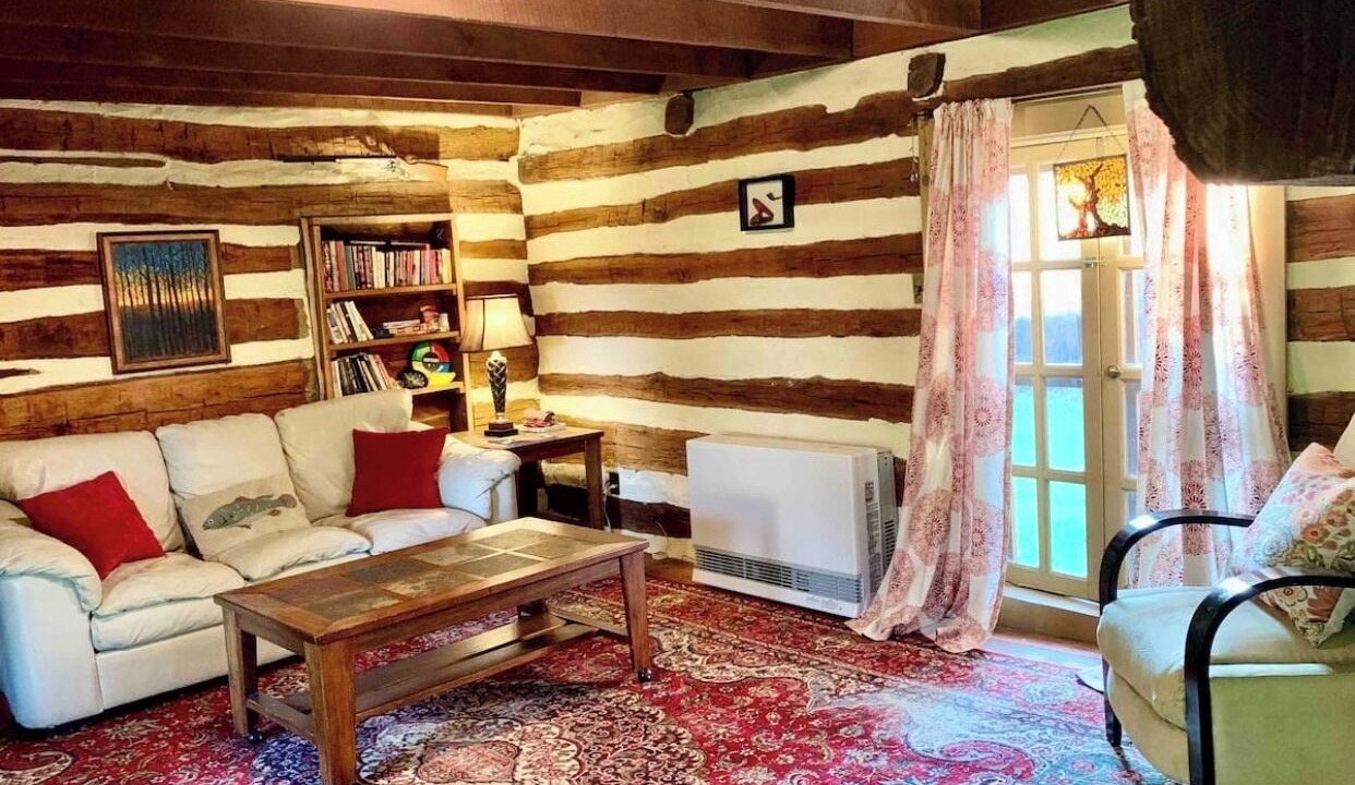 Photo of Livingroom in Spottswood