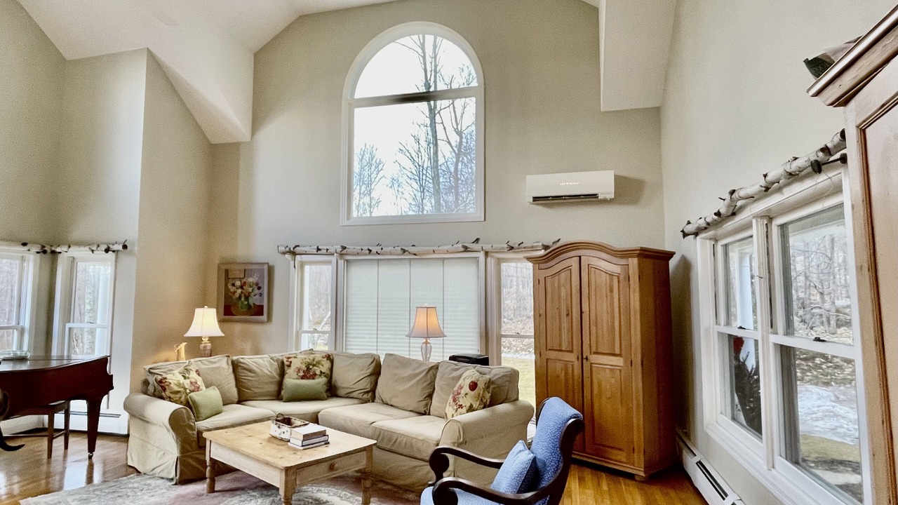 Photo of Livingroom in Manchester Center