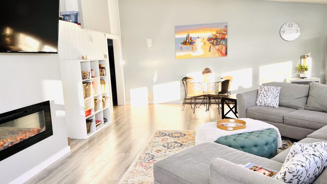 Photo of Livingroom in Clayton