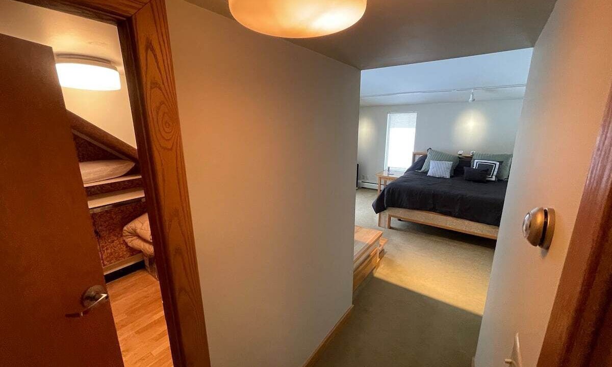 Photo of Bedroom in Salisbury Center
