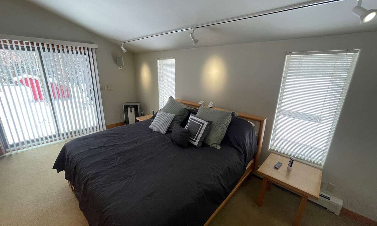 Photo of Bedroom in Salisbury Center