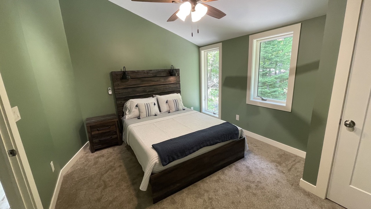 Photo of Bedroom in Salisbury Center