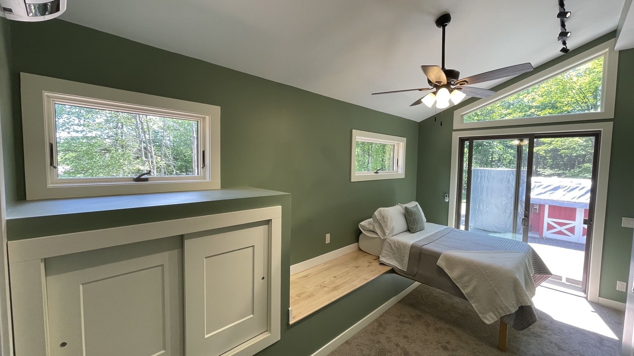 Photo of Bedroom in Salisbury Center