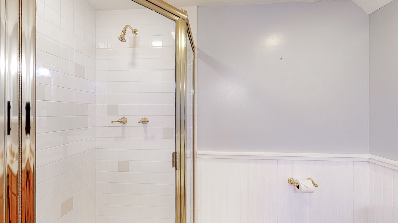 Photo of Bathroom in Campton