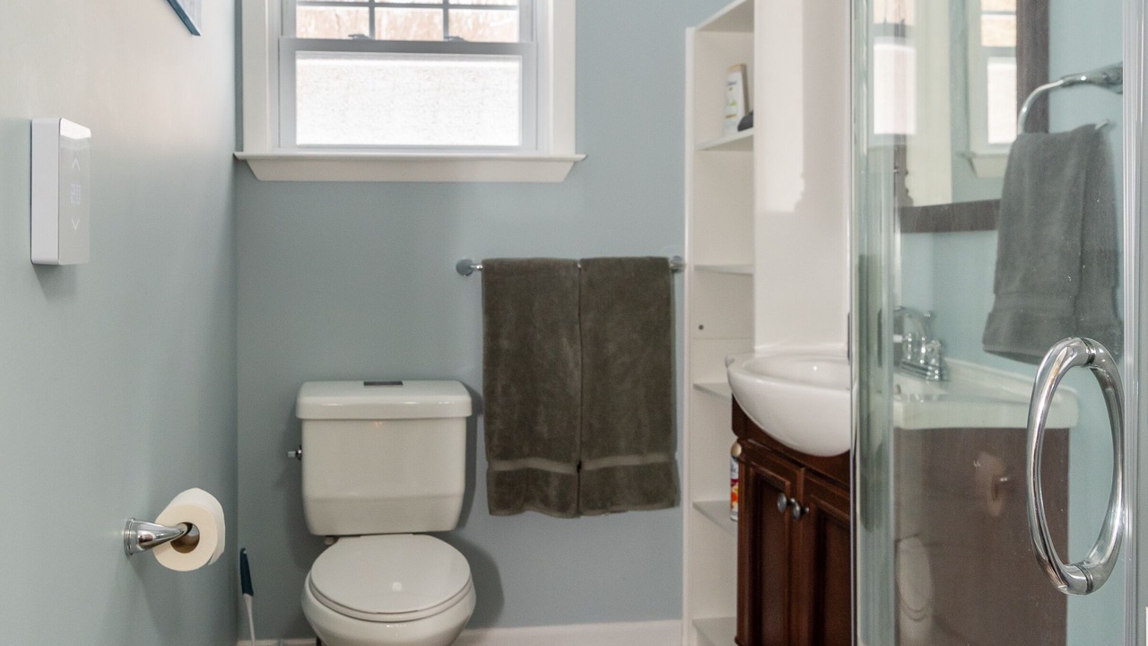 Photo of Bathroom in Roxbury