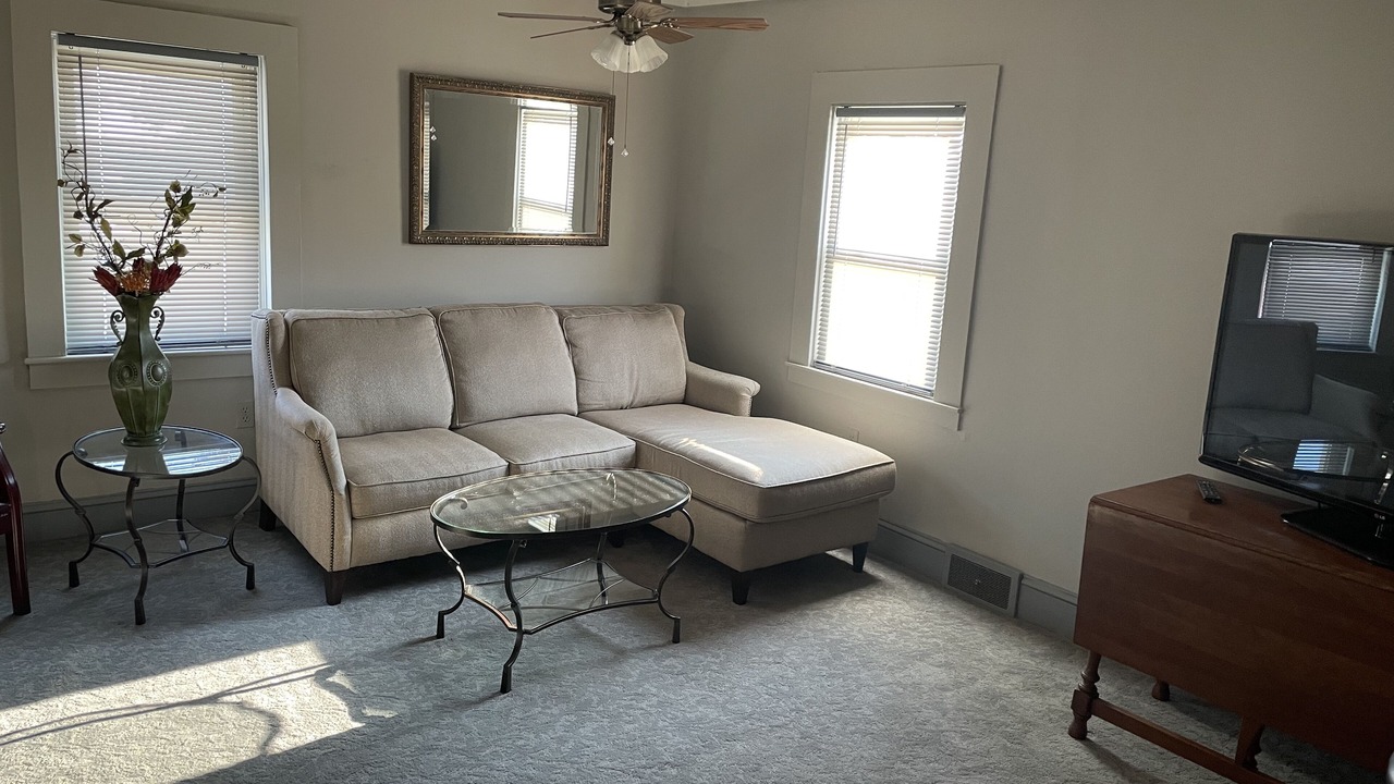 Photo of Livingroom in Baldwinsville