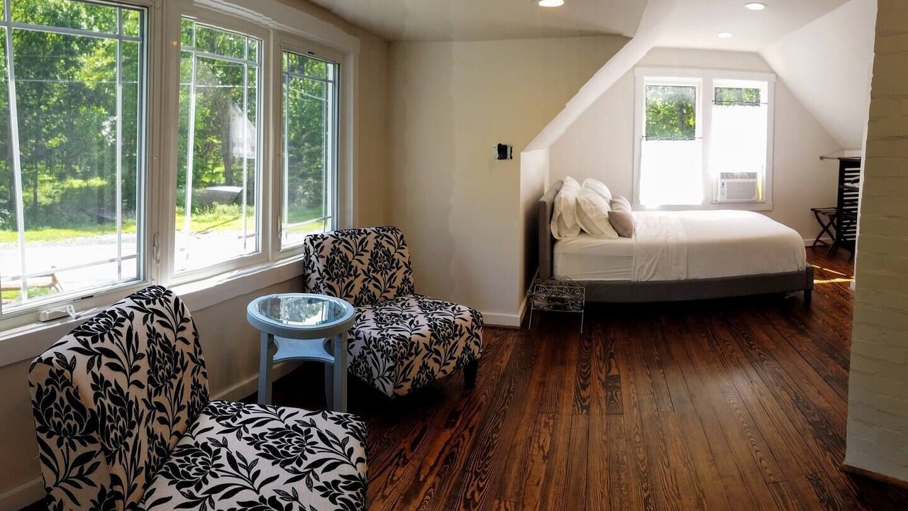 Photo of Bedroom in Capon Springs
