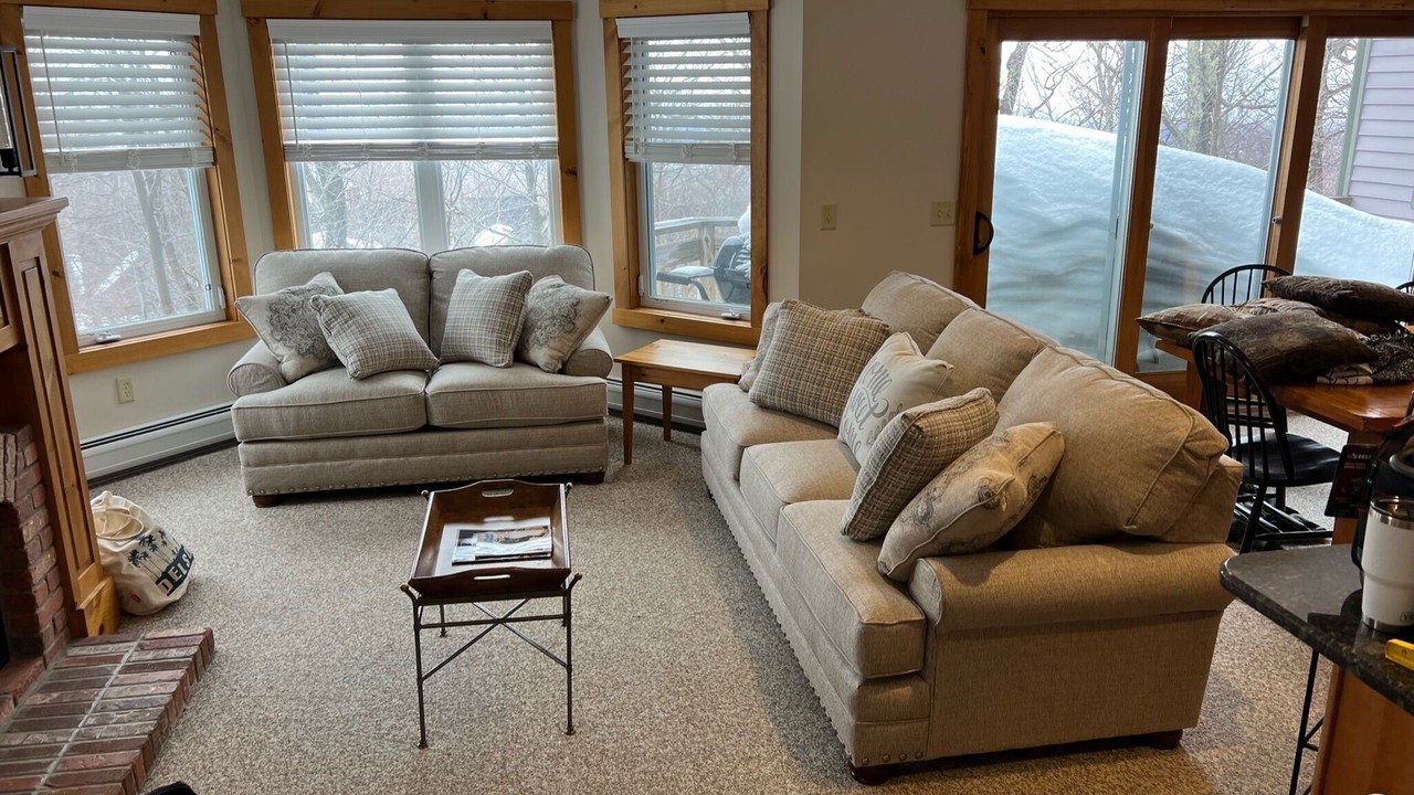 Photo of Livingroom in North Troy