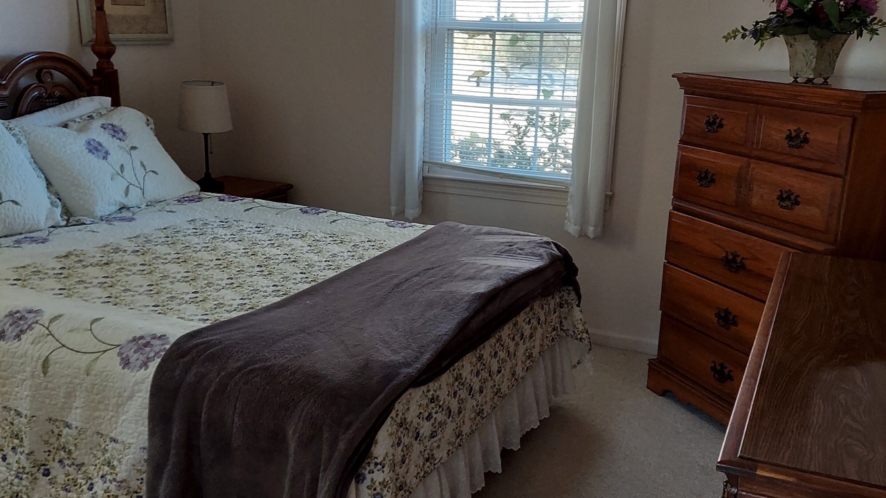 Photo of Bedroom in Lowgap