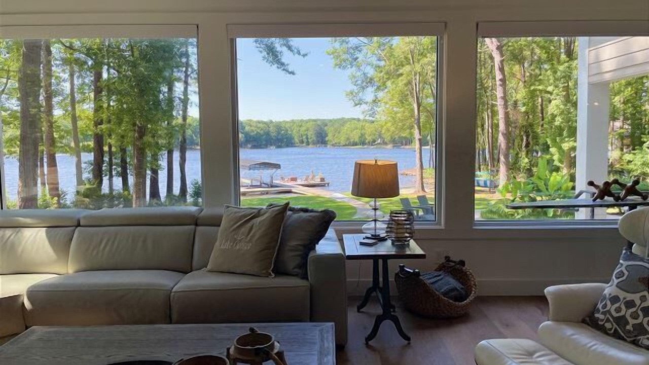 Photo of Livingroom in Misty River
