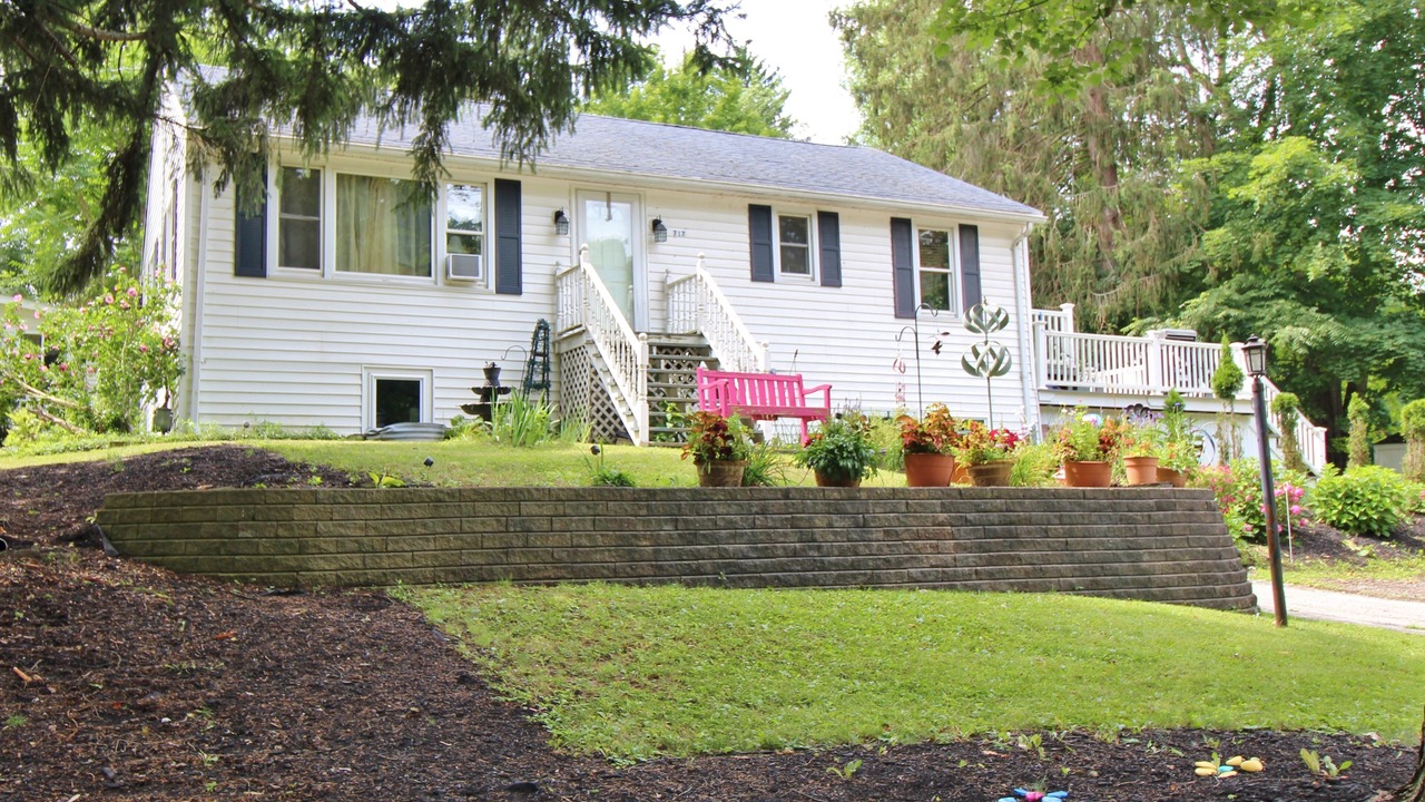 Photo of Outdoor in East Aurora