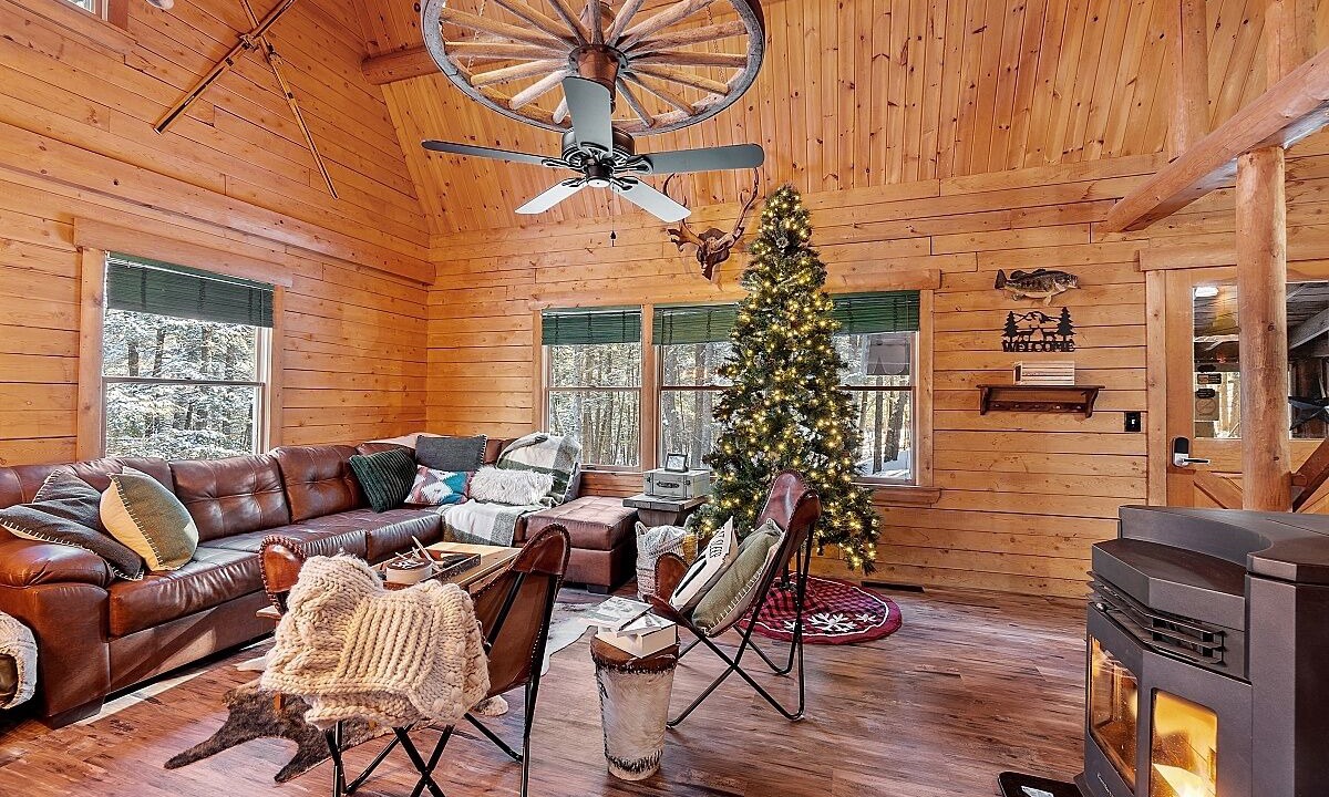 Photo of Livingroom in Bridgton