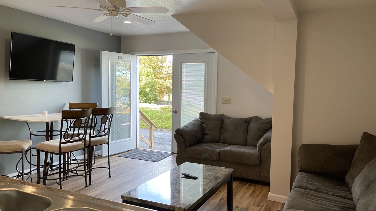 Photo of Livingroom in Alexandria Bay