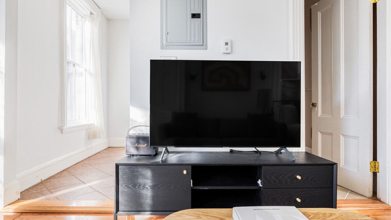 Photo of Livingroom in Back Bay West