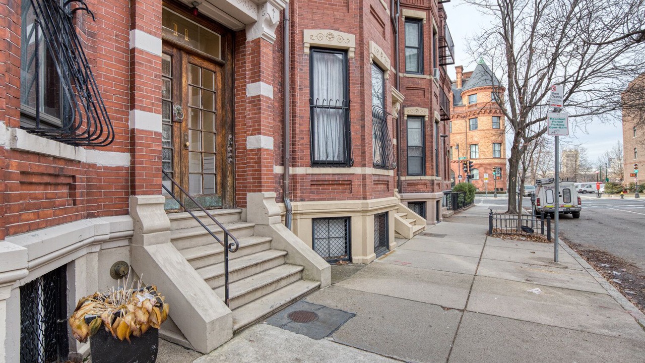 Photo of Outdoor in Back Bay West