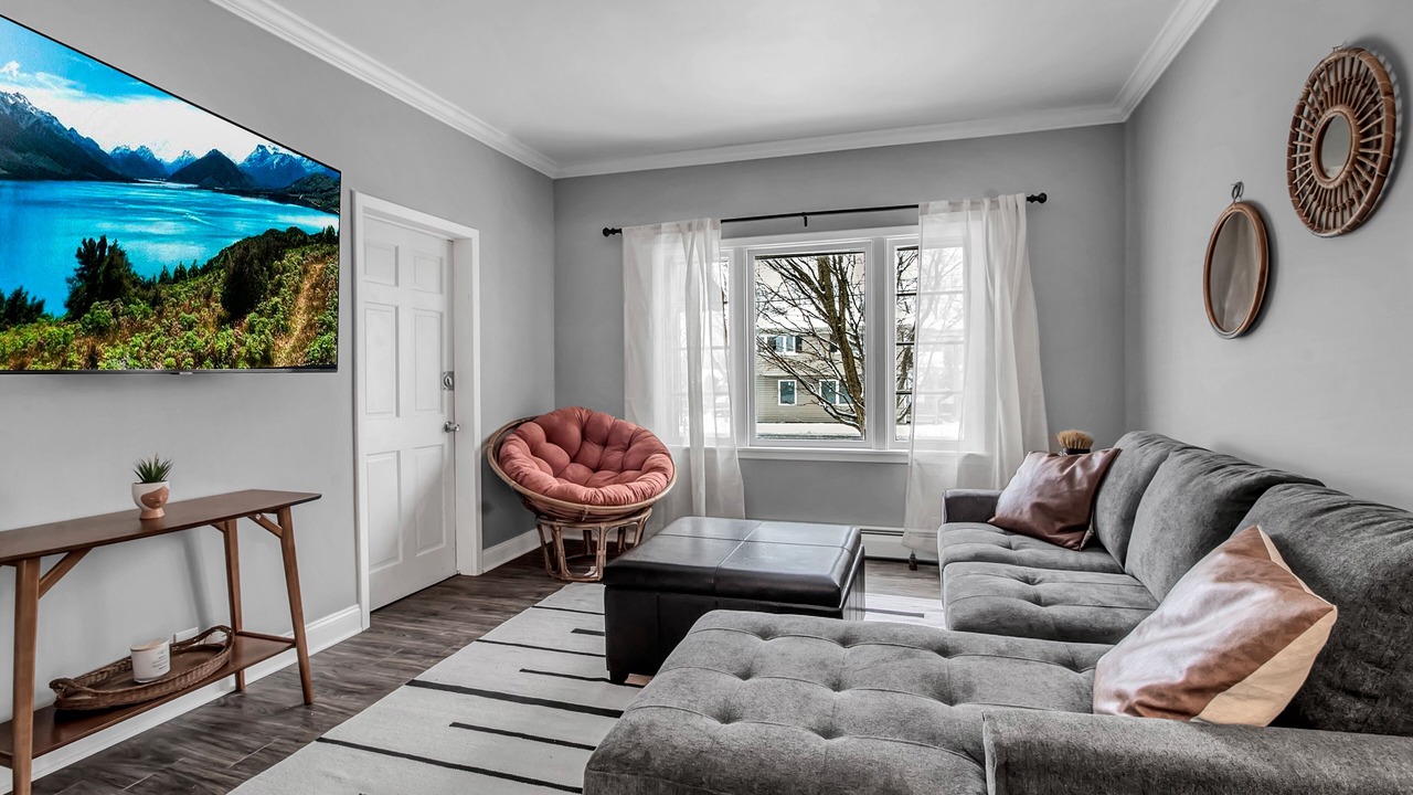 Photo of Livingroom in Depew