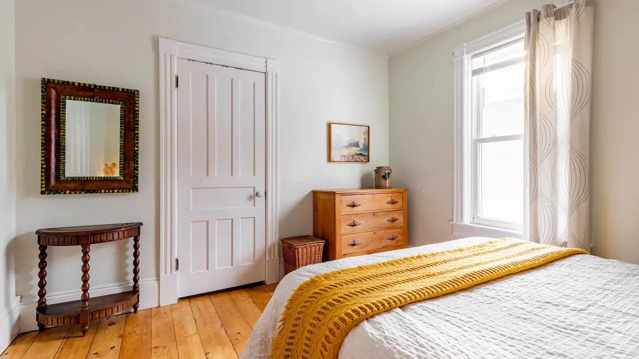 Photo of Bedroom in Salem