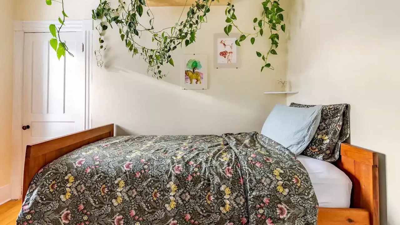 Photo of Bedroom in Salem