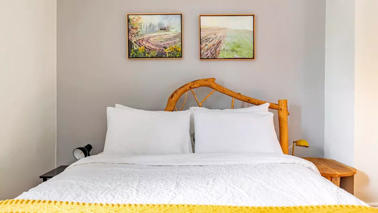 Photo of Bedroom in Salem