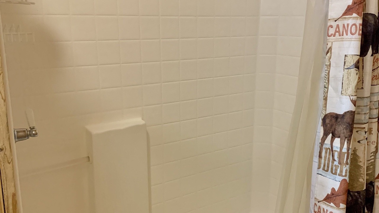 Photo of Bathroom in Pipestem