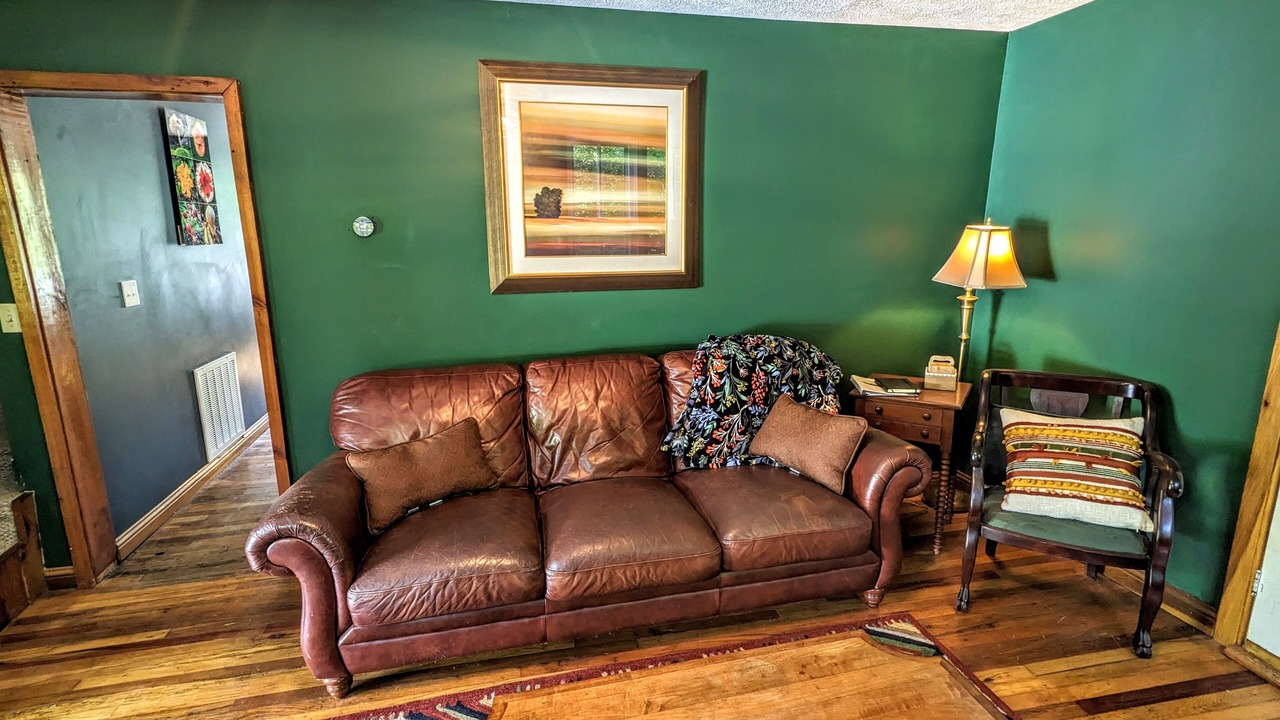 Photo of Livingroom in Red Creek