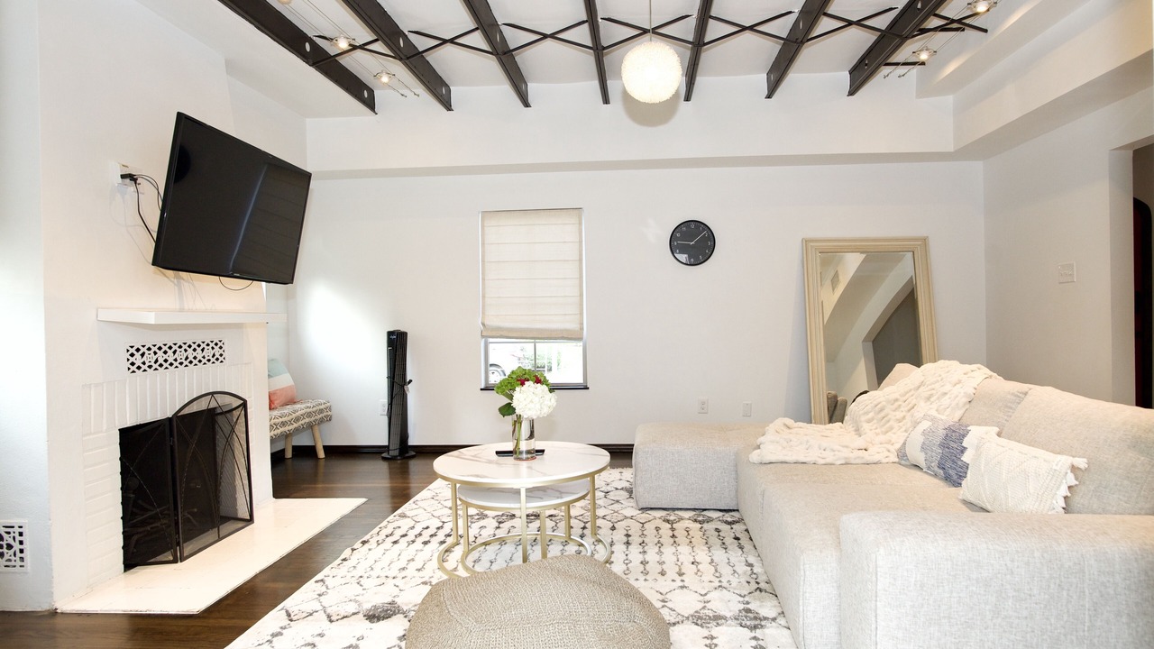 Photo of Livingroom in MacGregor