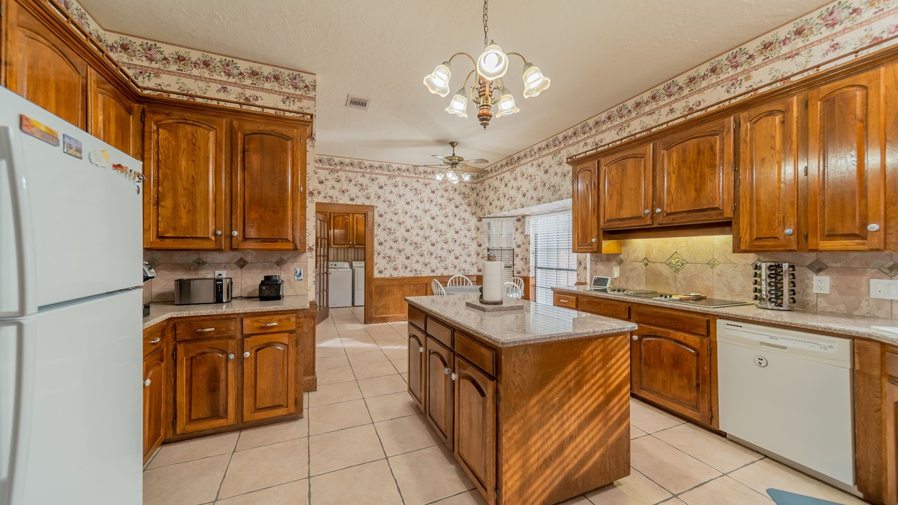 Photo of Kitchen in Spring