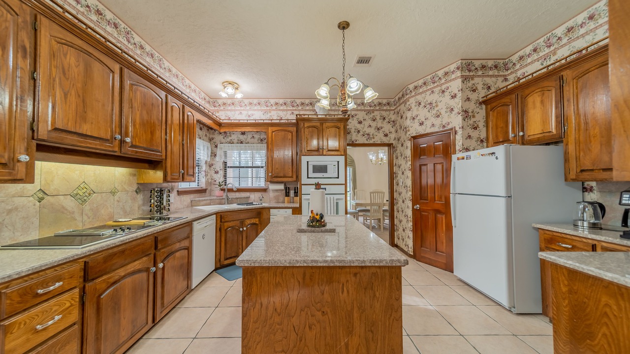 Photo of Kitchen in Spring