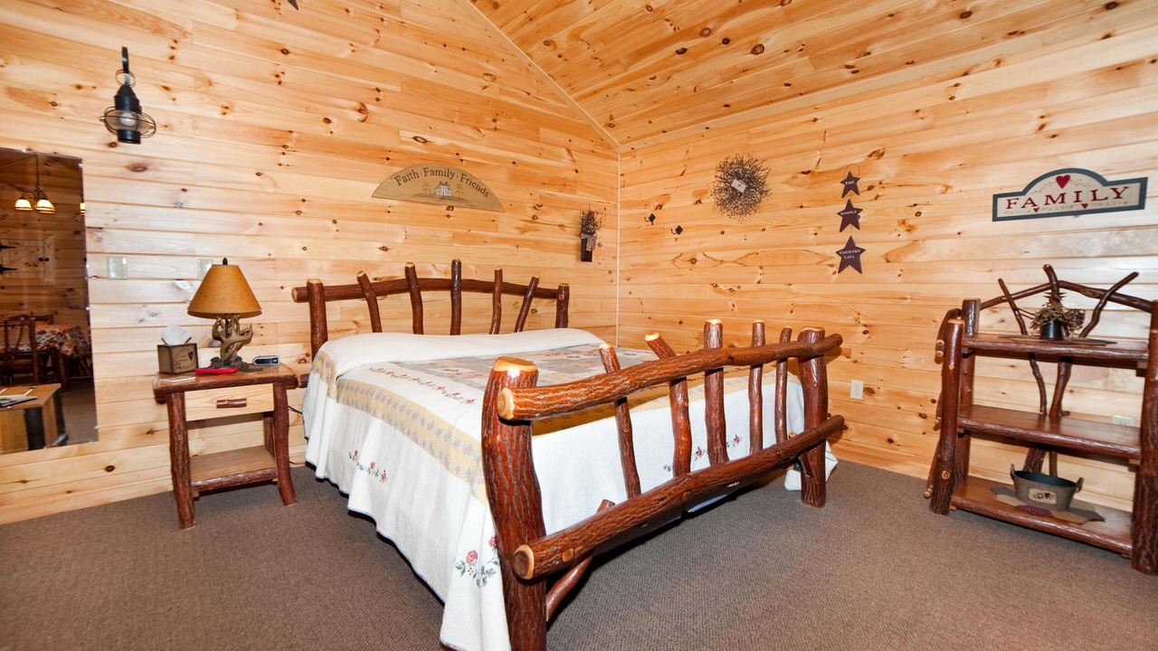 Photo of Bedroom in Flintstone