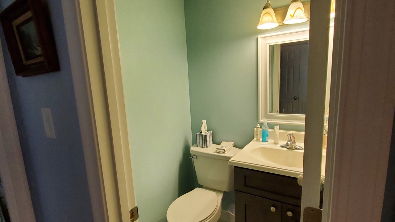 Photo of Bathroom in Davis Wharf