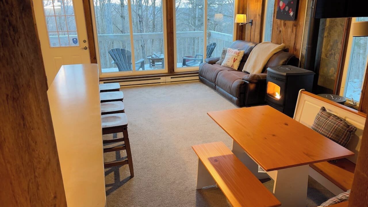 Photo of Livingroom in East Dover