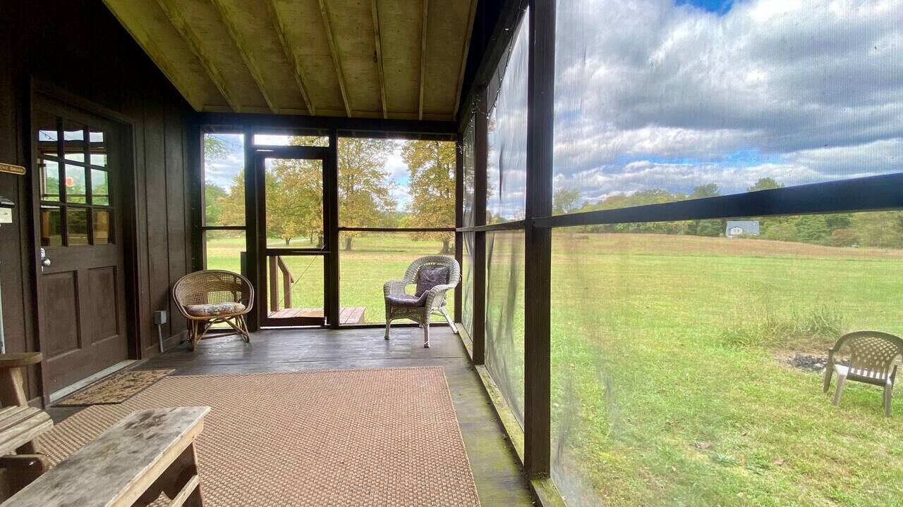 Photo of Patio Balcony in Great Cacapon