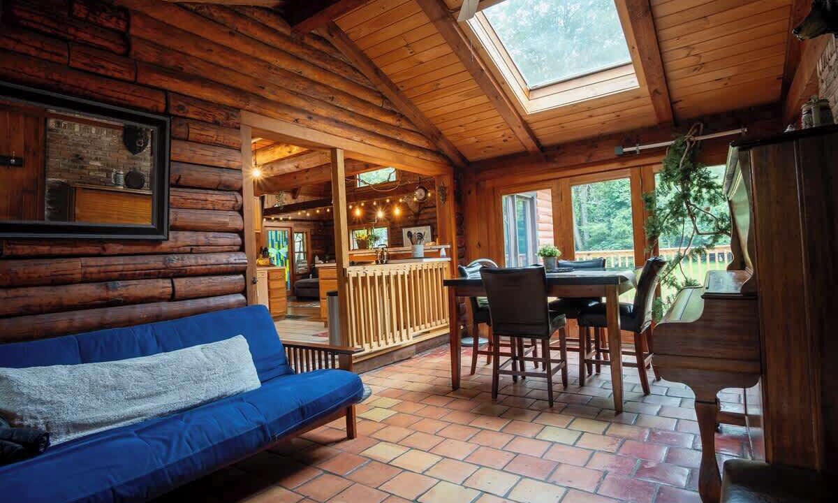 Photo of Livingroom in Northfield