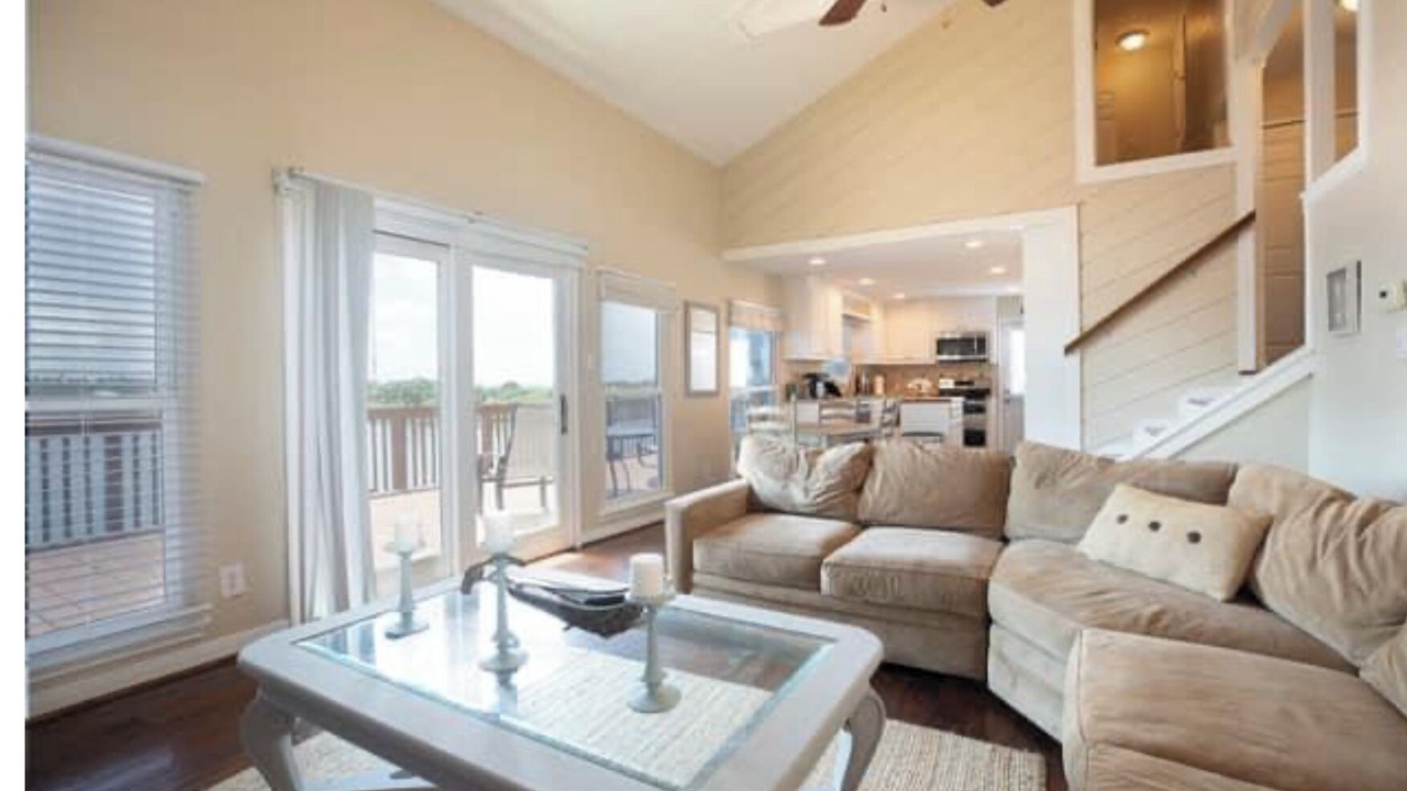 Photo of Bedroom in Terramar Beach