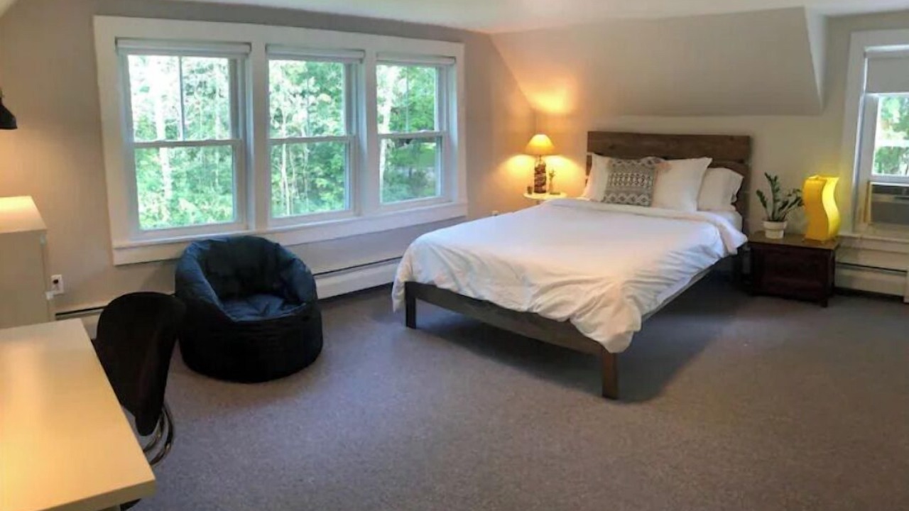Photo of Bedroom in Middlebury - Warren