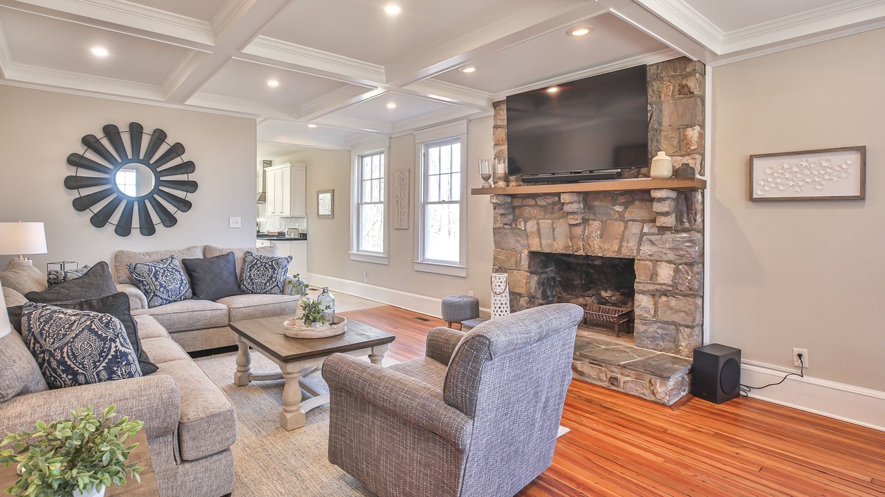 Photo of Livingroom in Bluemont