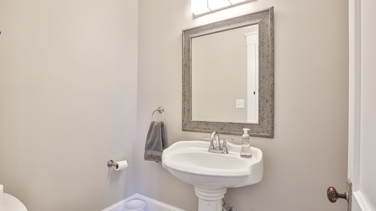 Photo of Bedroom in Bluemont