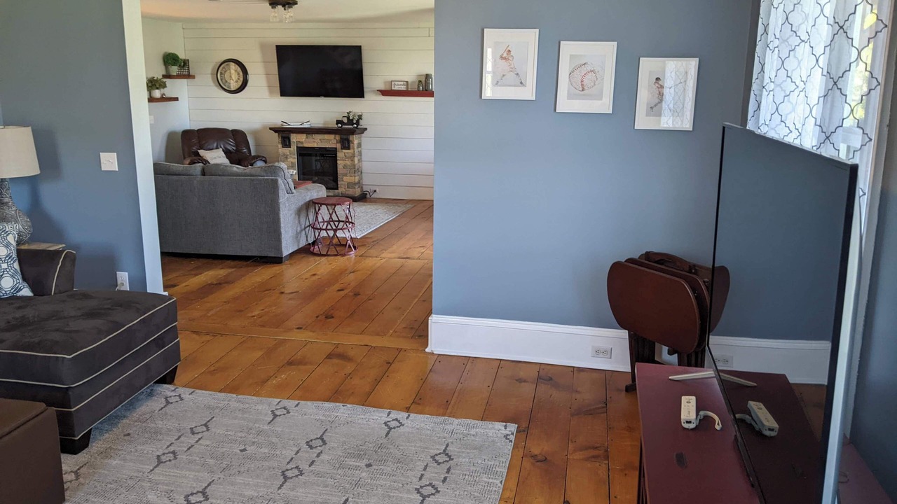 Photo of Livingroom in Cooperstown