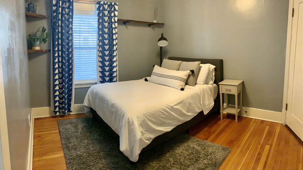 Photo of Bedroom in Sunnyland