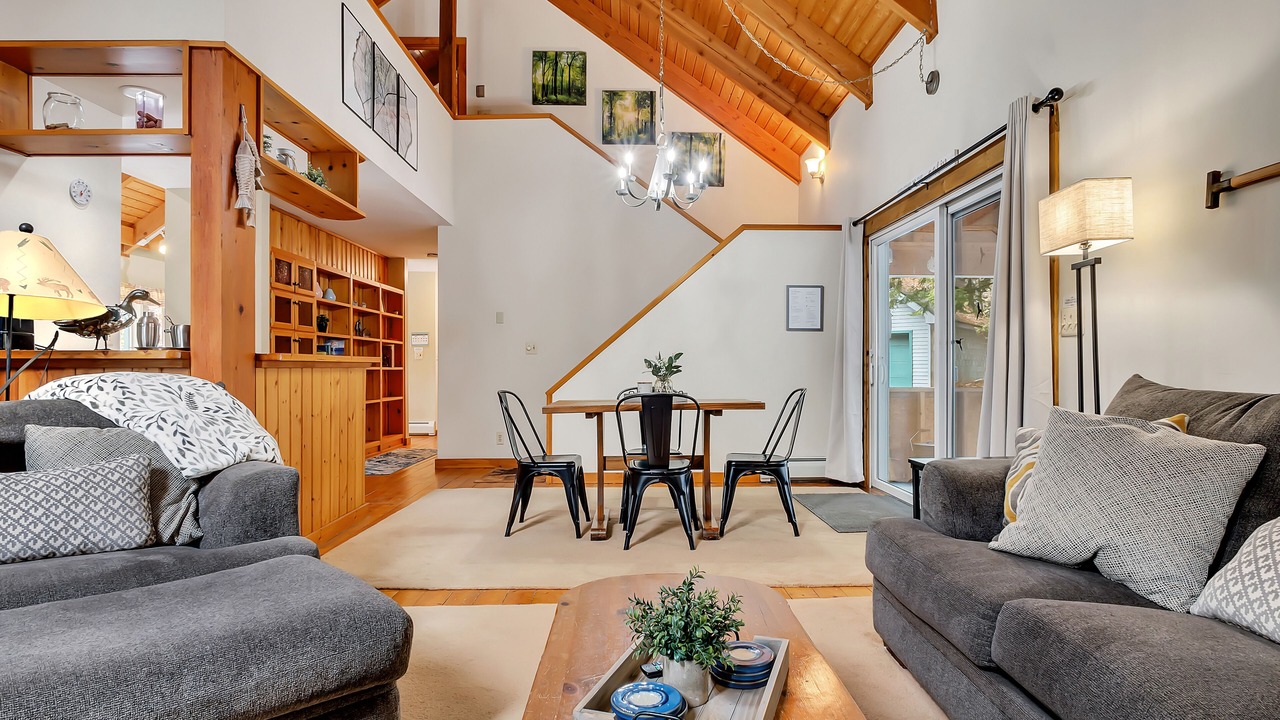Photo of Livingroom in Hadley