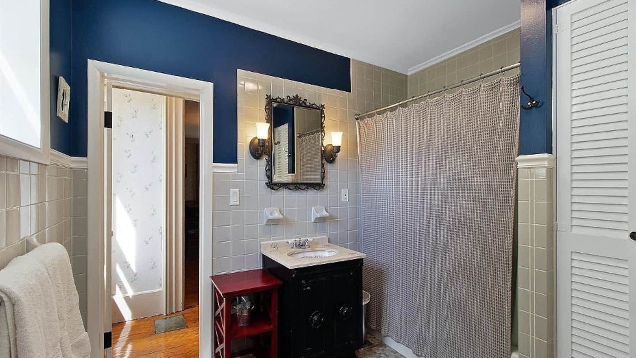 Photo of Bathroom in Schuylerville