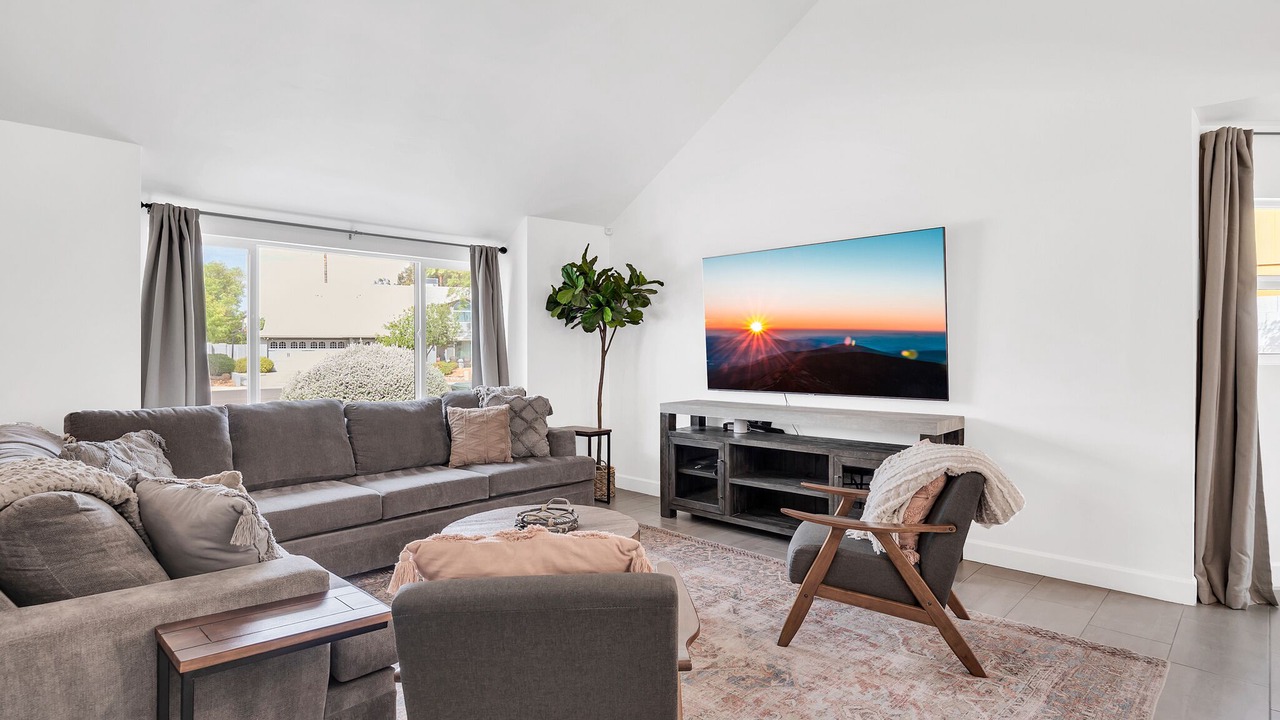 Photo of Livingroom in Kierland