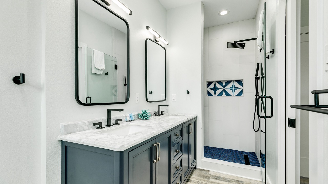 Photo of Bathroom in Bermuda Beach