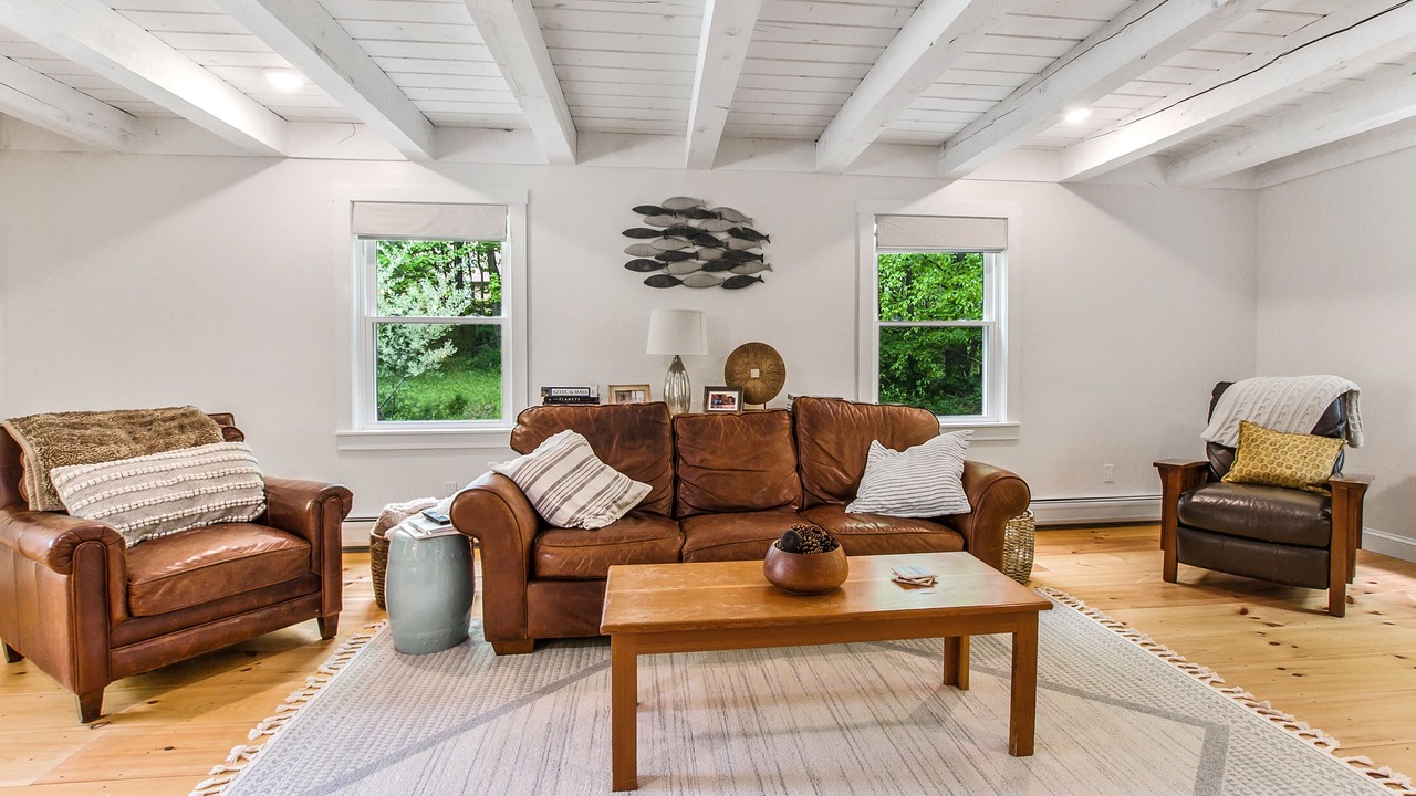 Photo of Livingroom in Sunapee