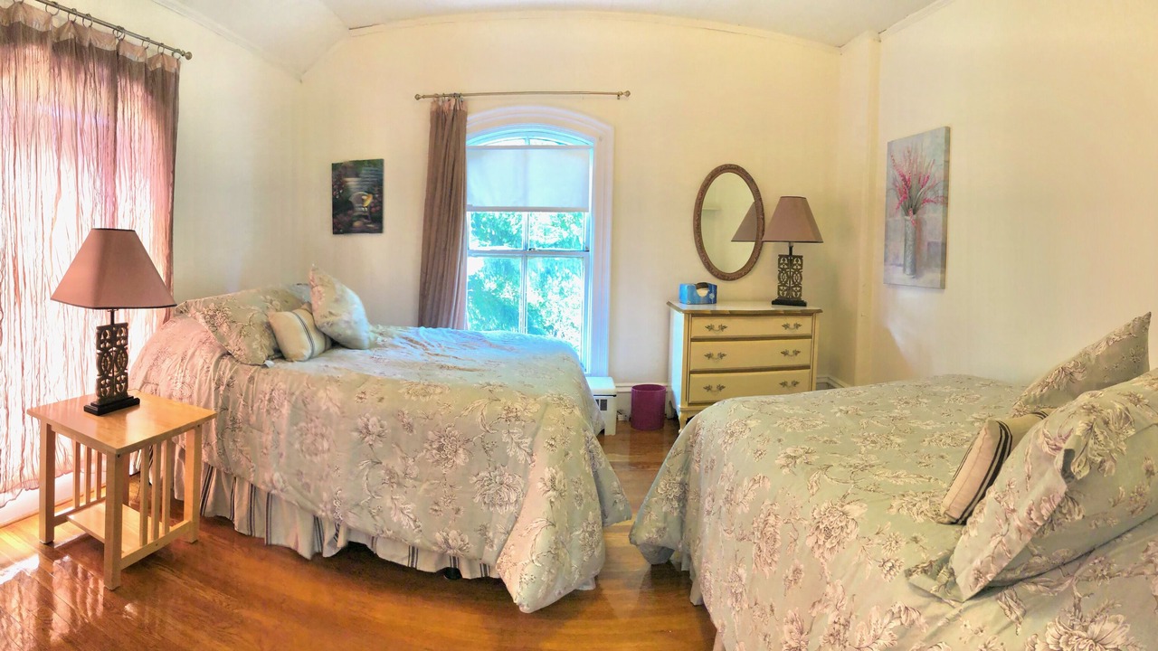 Photo of Bedroom in Granville